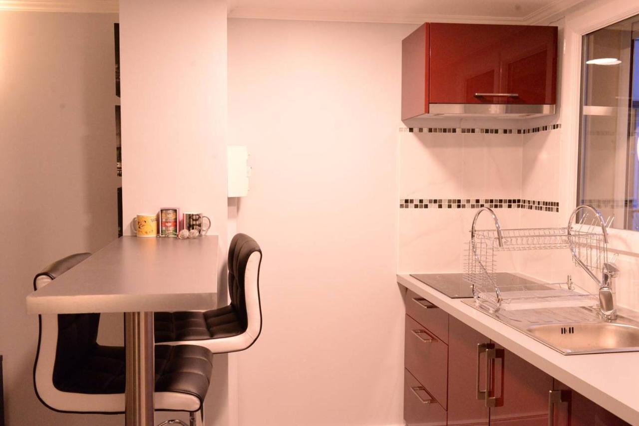 Beau Meublé 2min Du Moulin Rouge Appartement