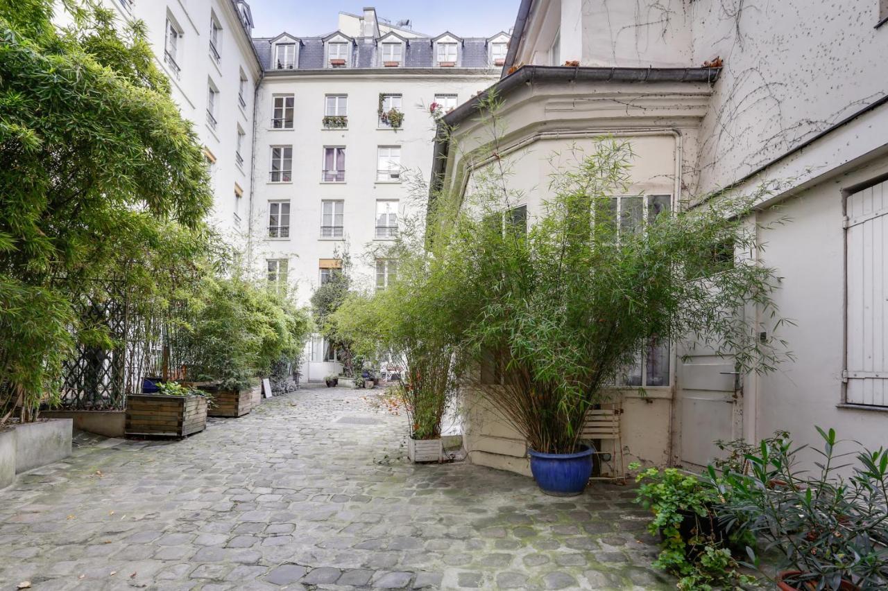 Montorgueil/ Rue Saint Sauveur Paris