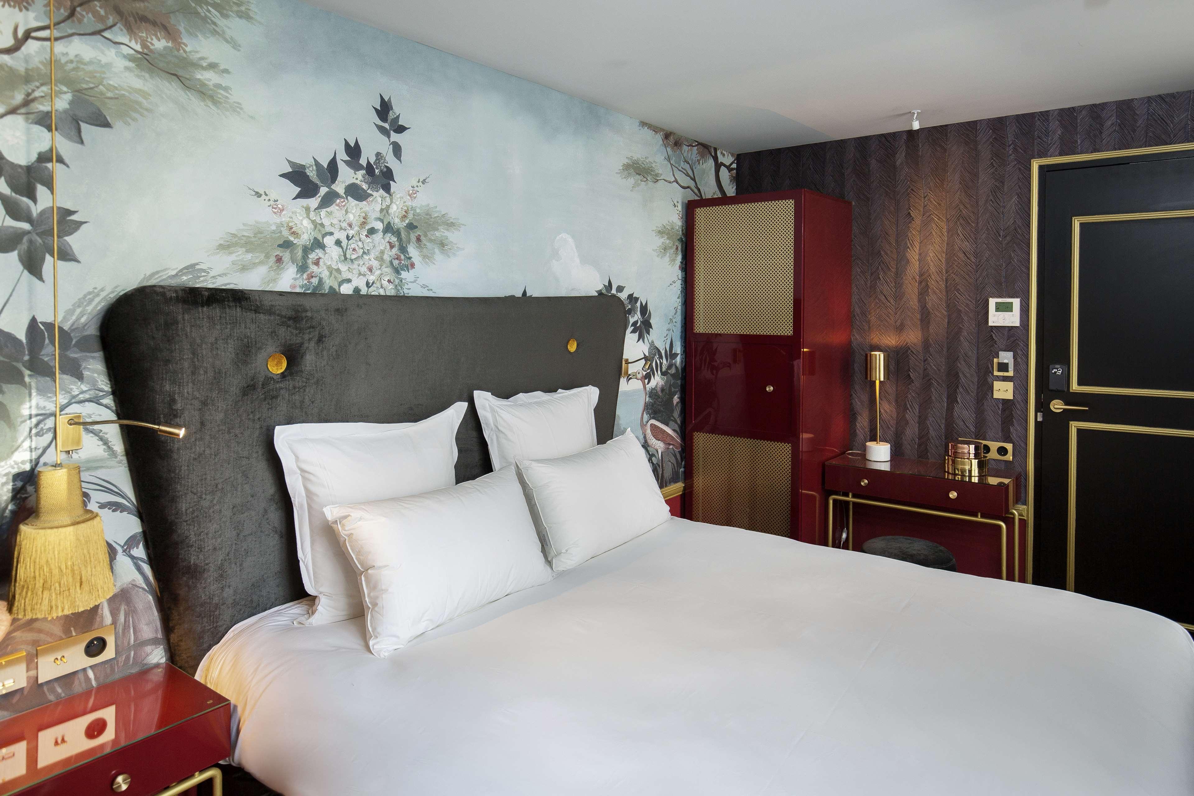Snob Hotel Hotel