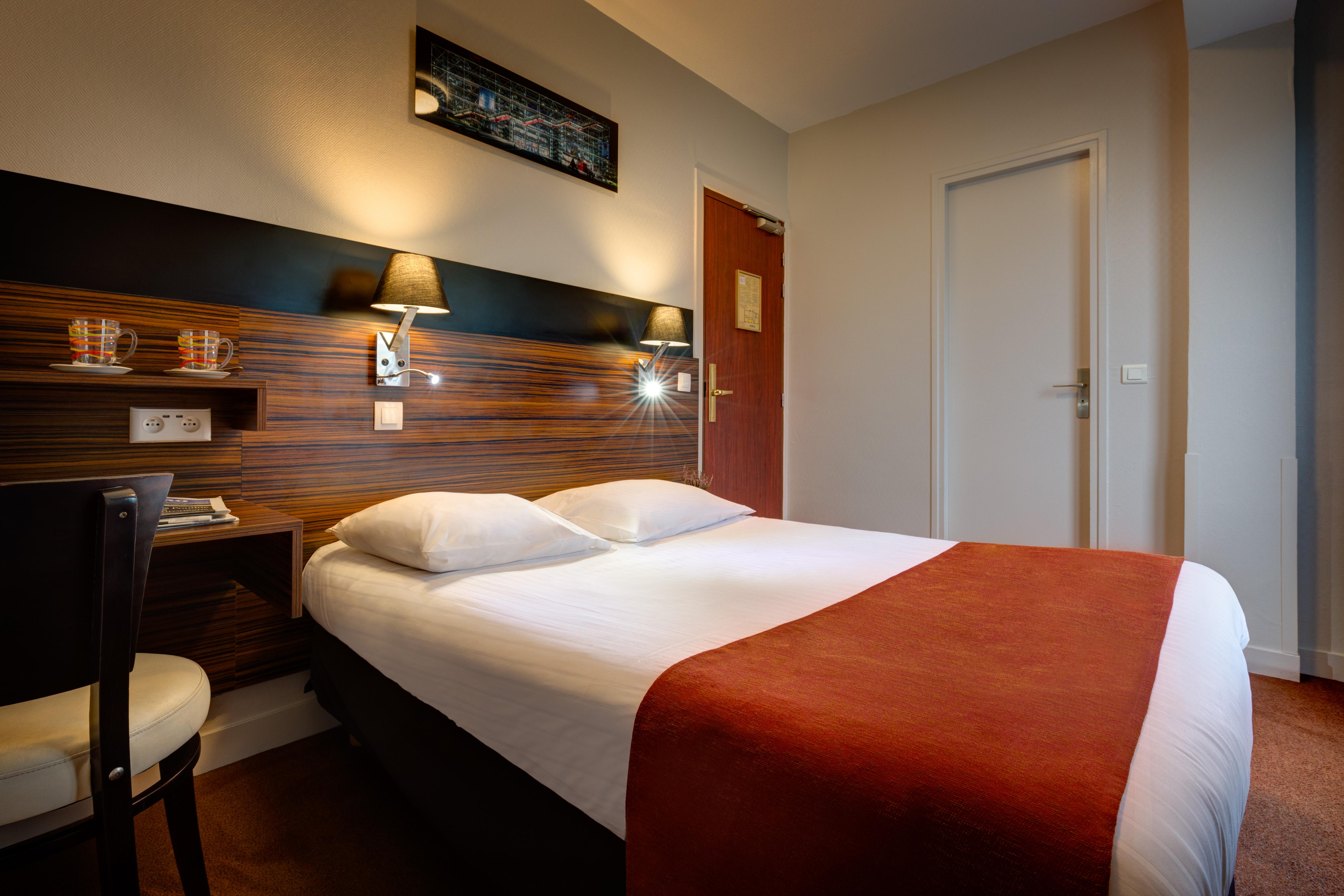 Hotel Lena 3*