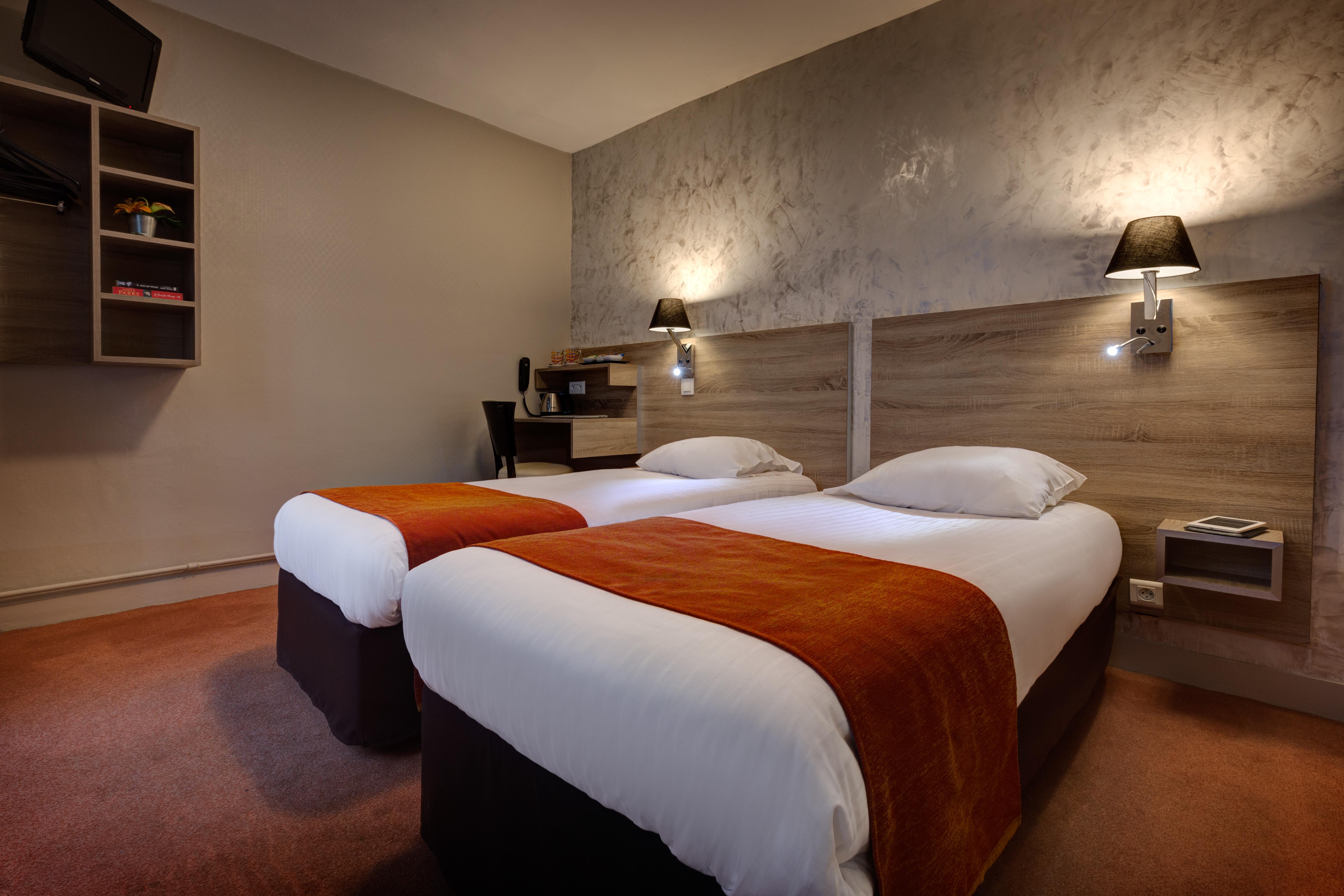 Lena Hotel 3*