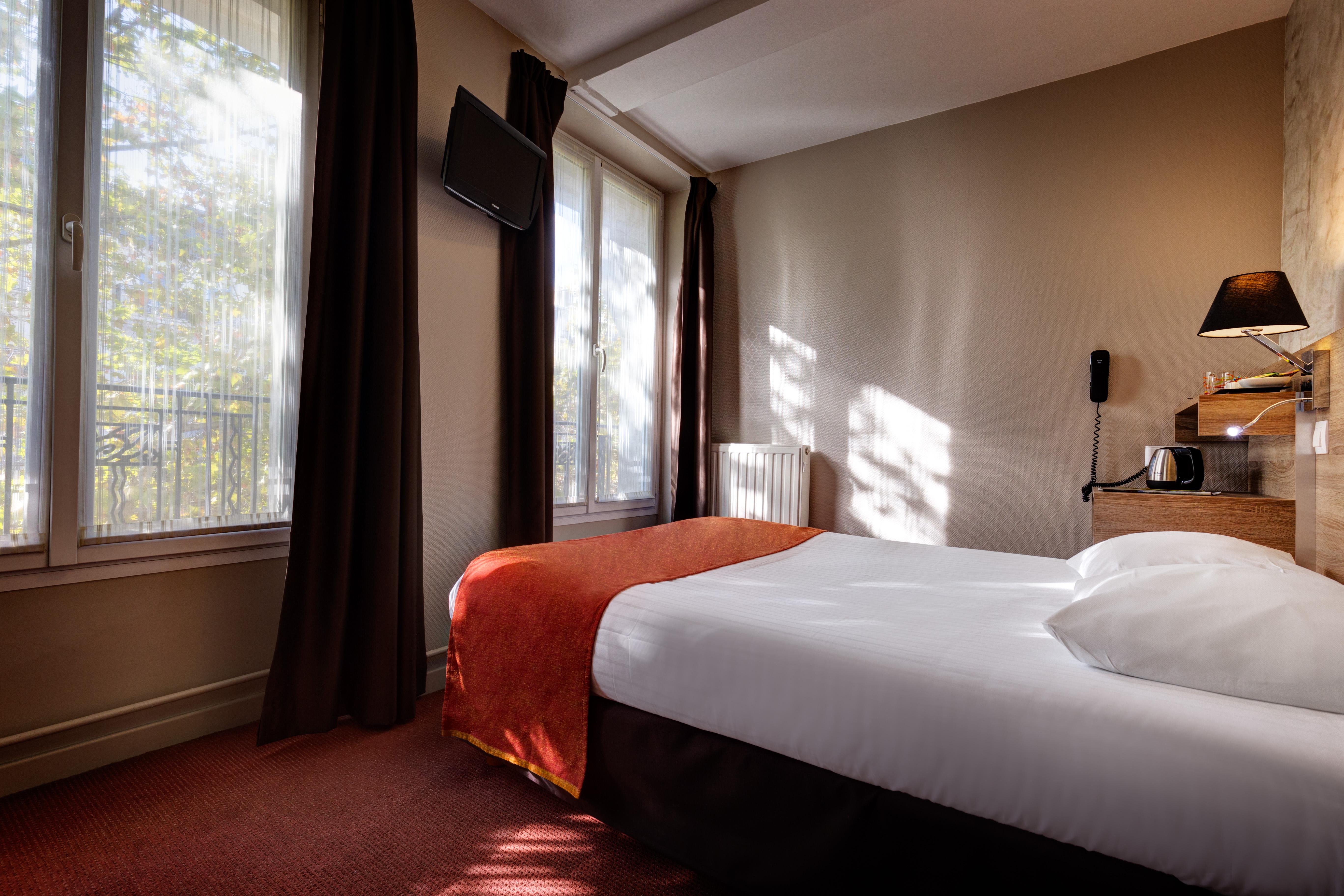 Lena 3* Paris
