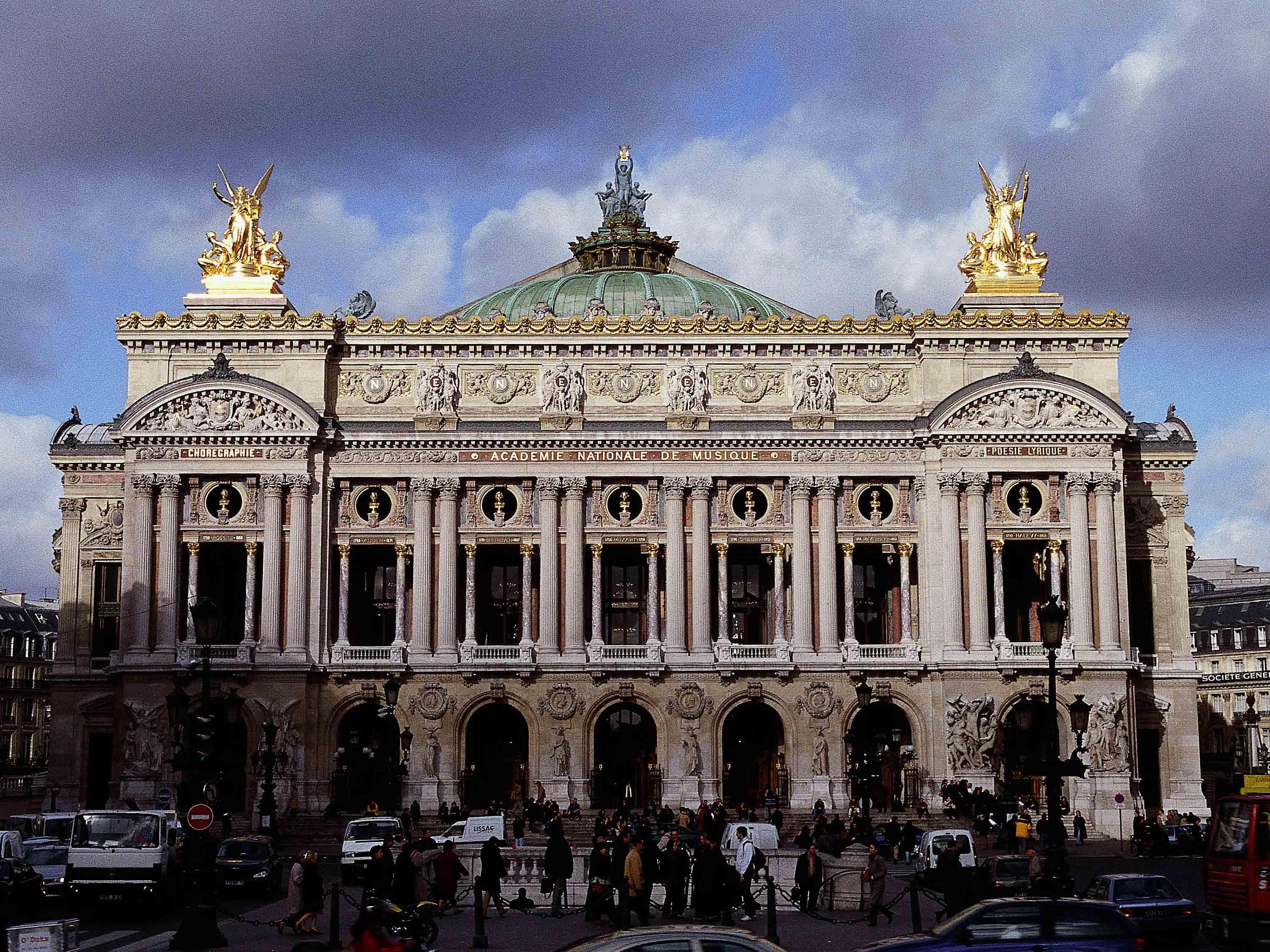 Ibis Opéra La Fayette 3*
