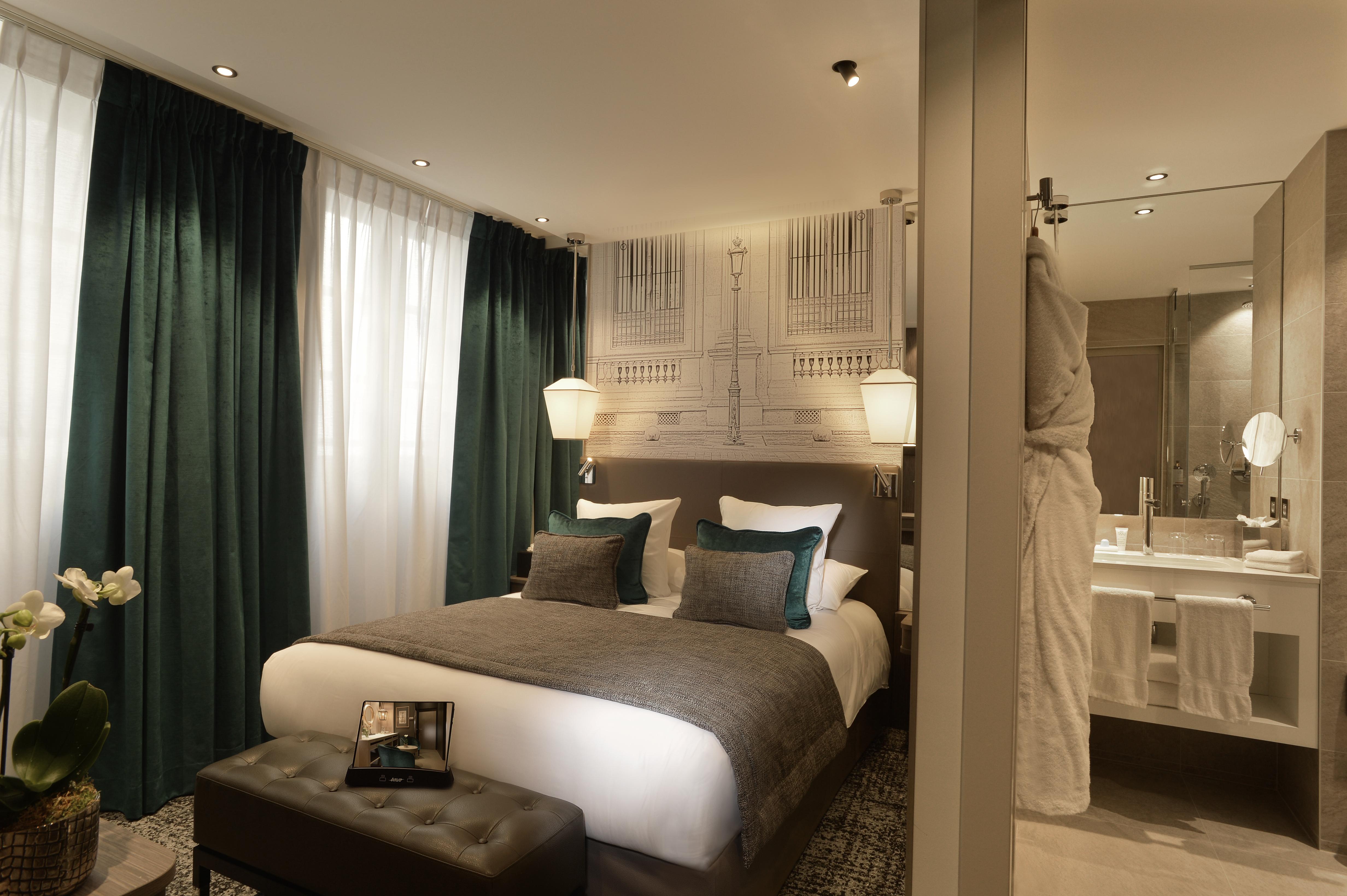 La Lanterne & By Timhotel