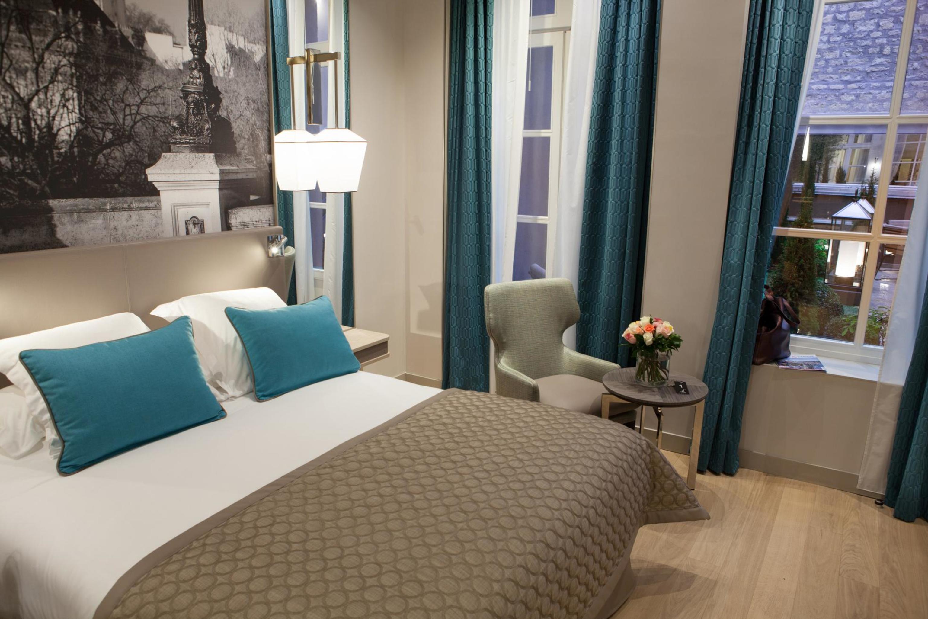 Hotel La Lanterne & By Timhotel