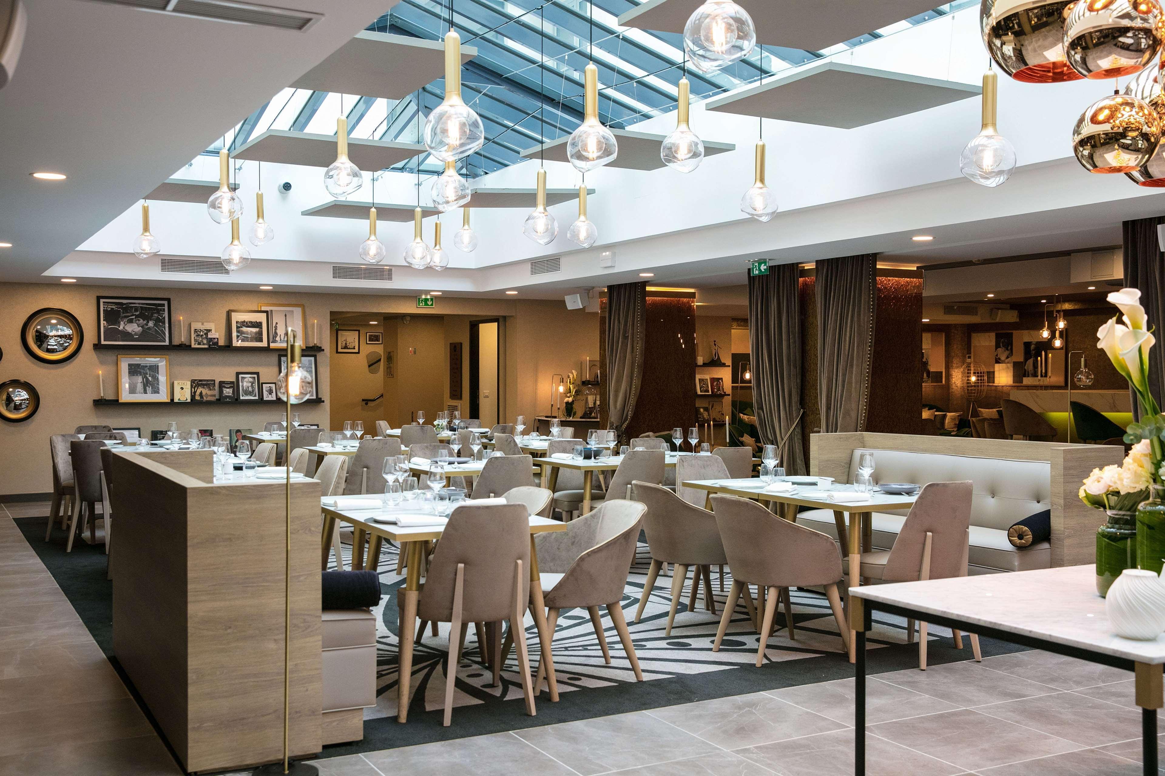 Niepce Paris, Curio Collection By Hilton Hotel 4*