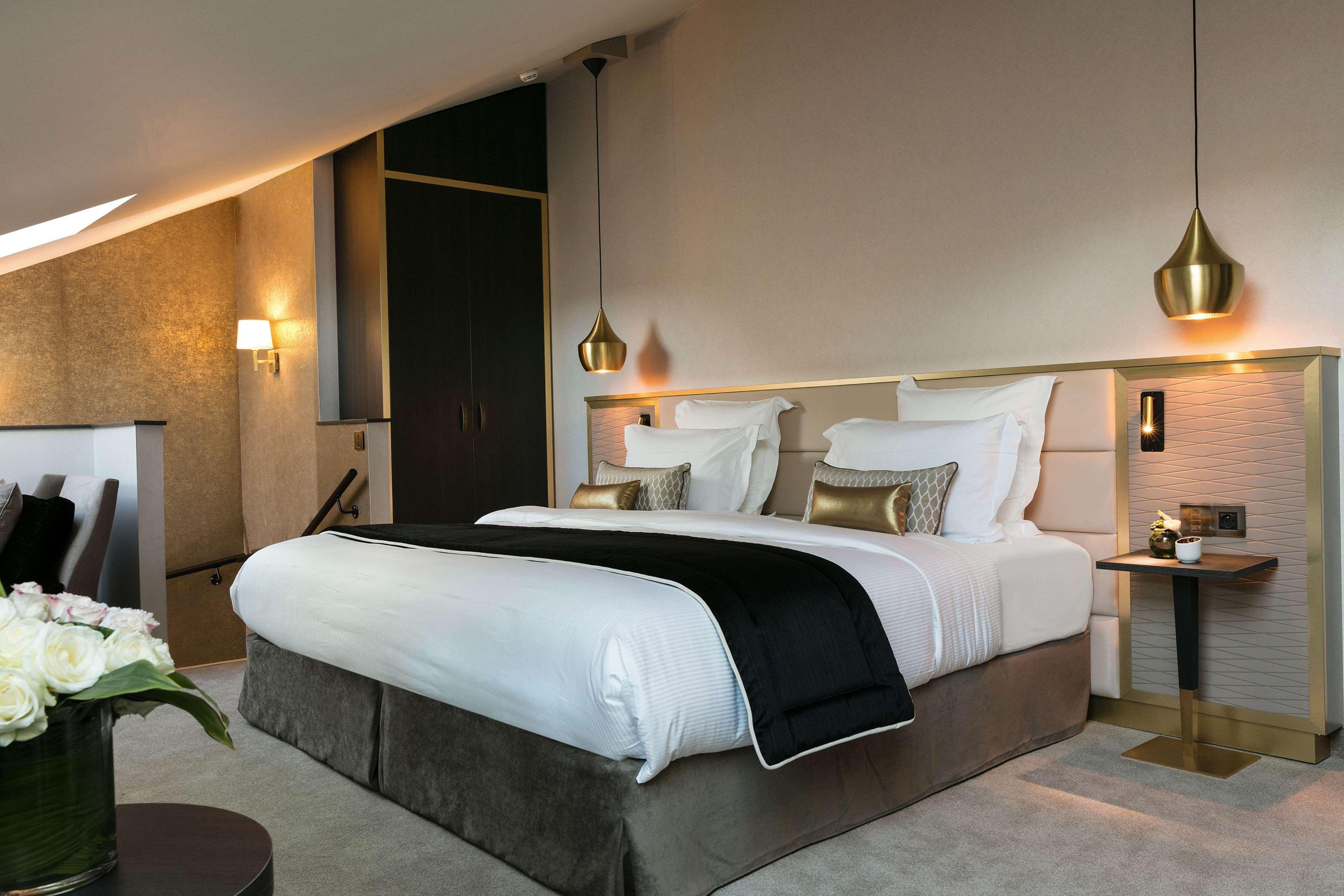 Niepce Paris, Curio Collection By Hilton Hotel 4*