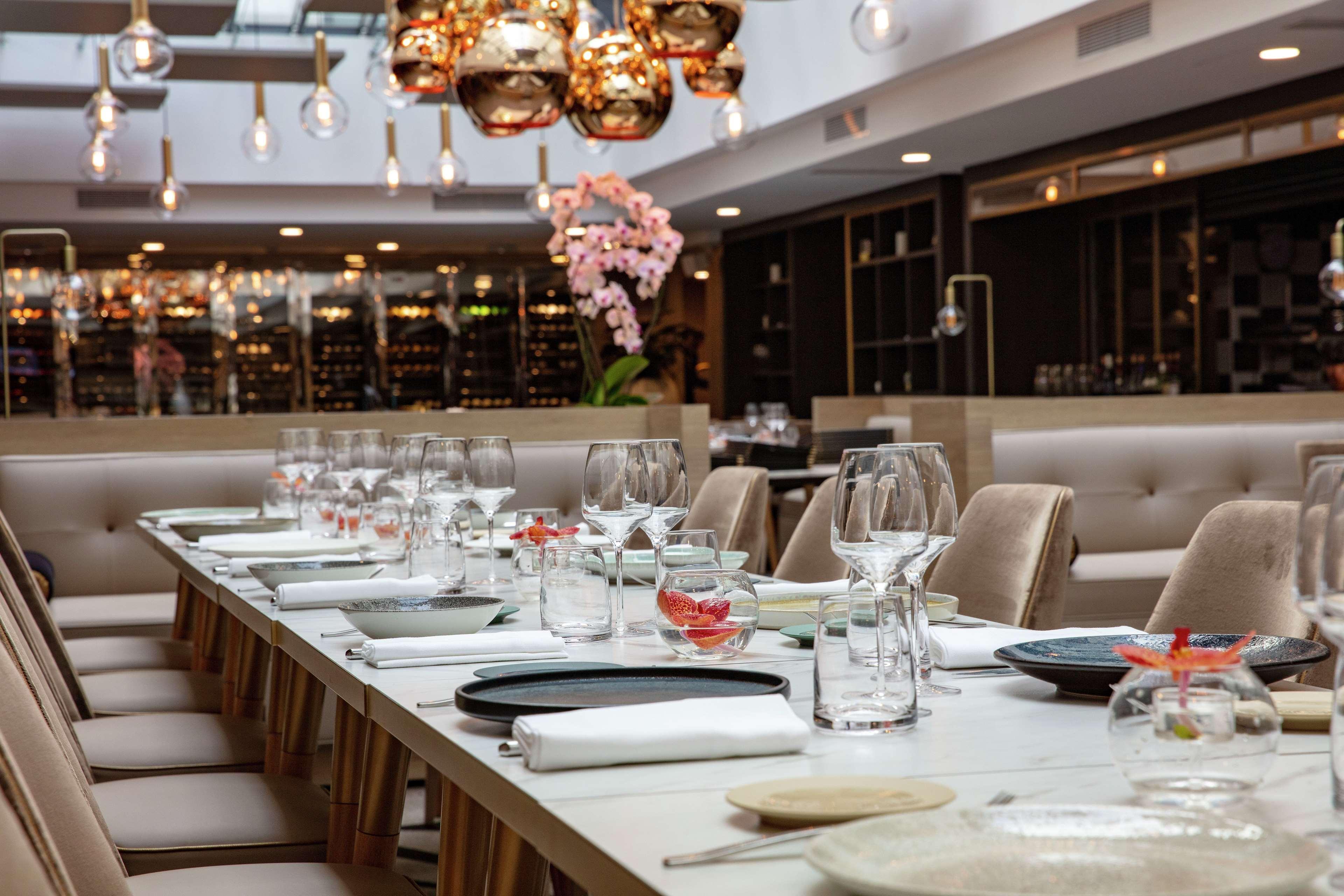 Hotel Niepce Paris, Curio Collection By Hilton 4*