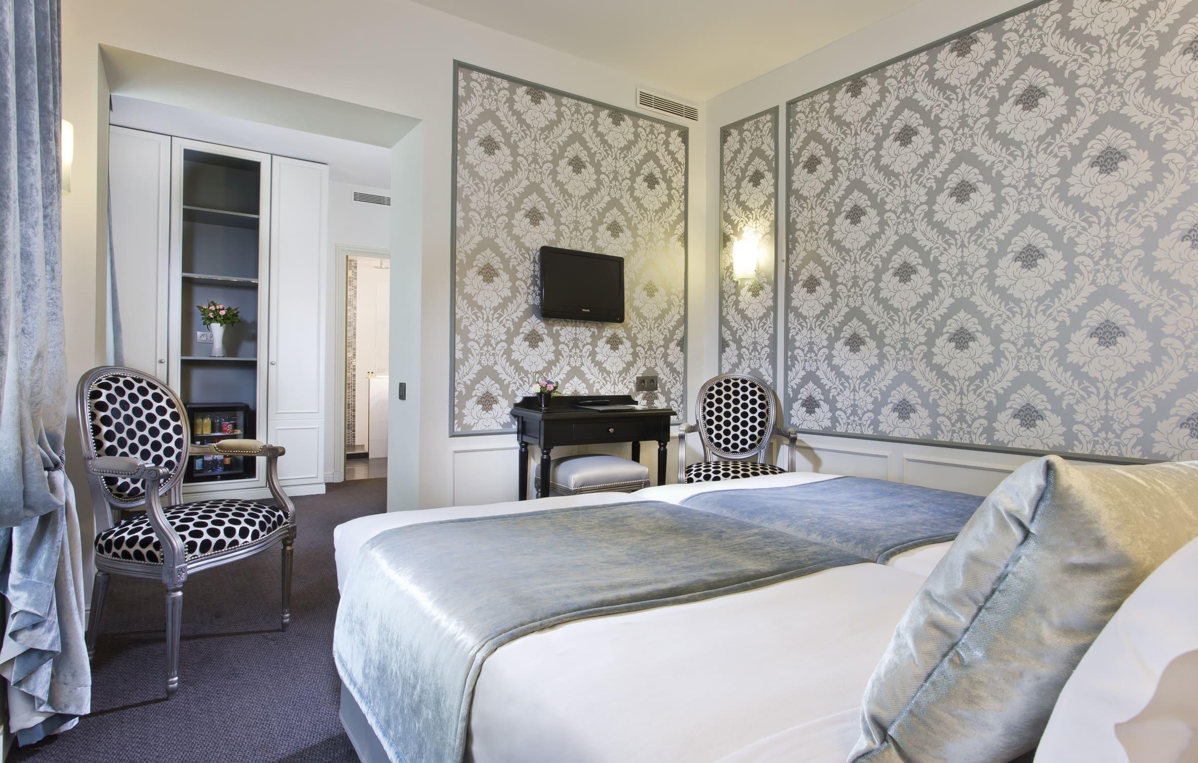 Saint-petersbourg Opera & Hotel Paris