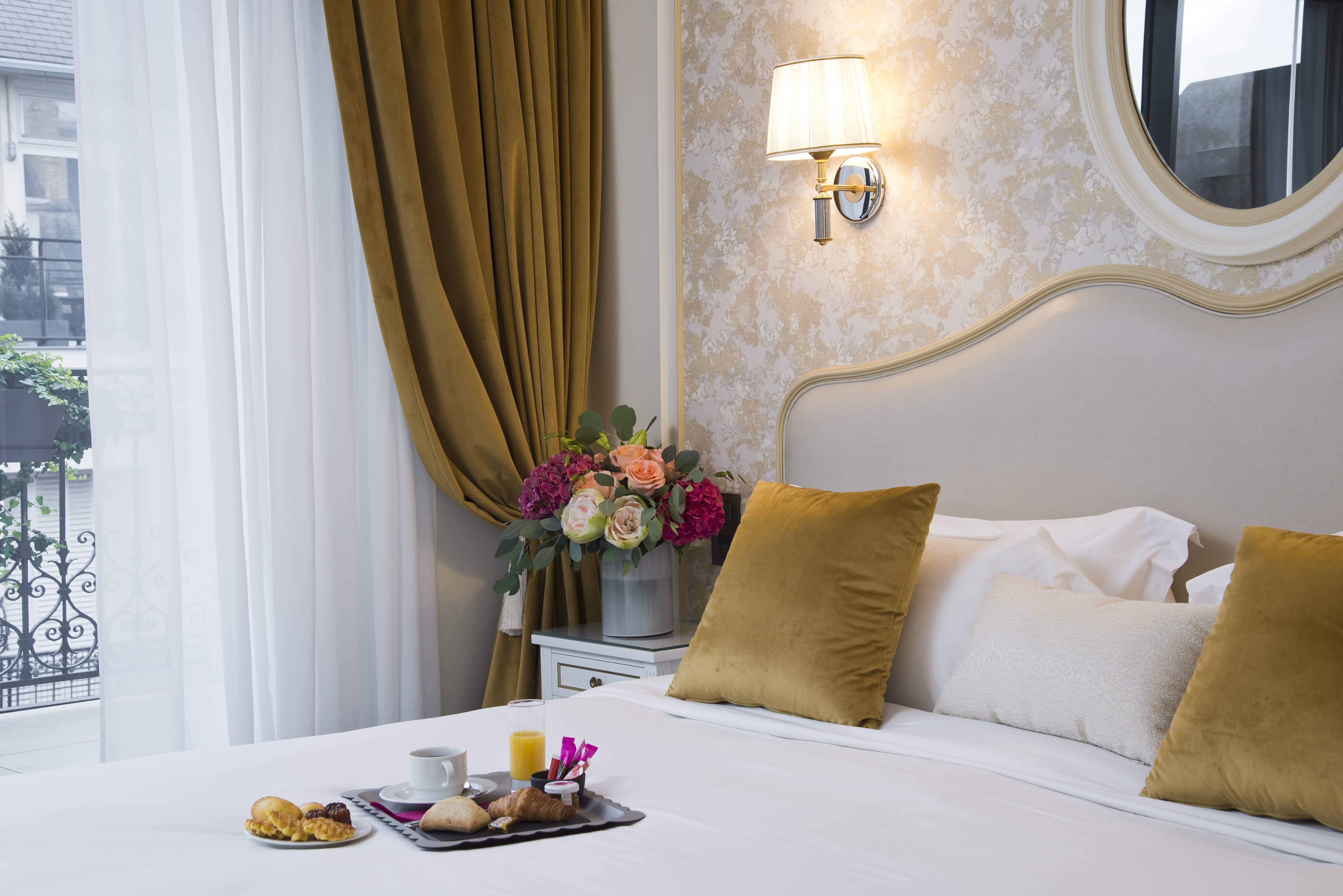 Saint-petersbourg Opera & Hotel Paris