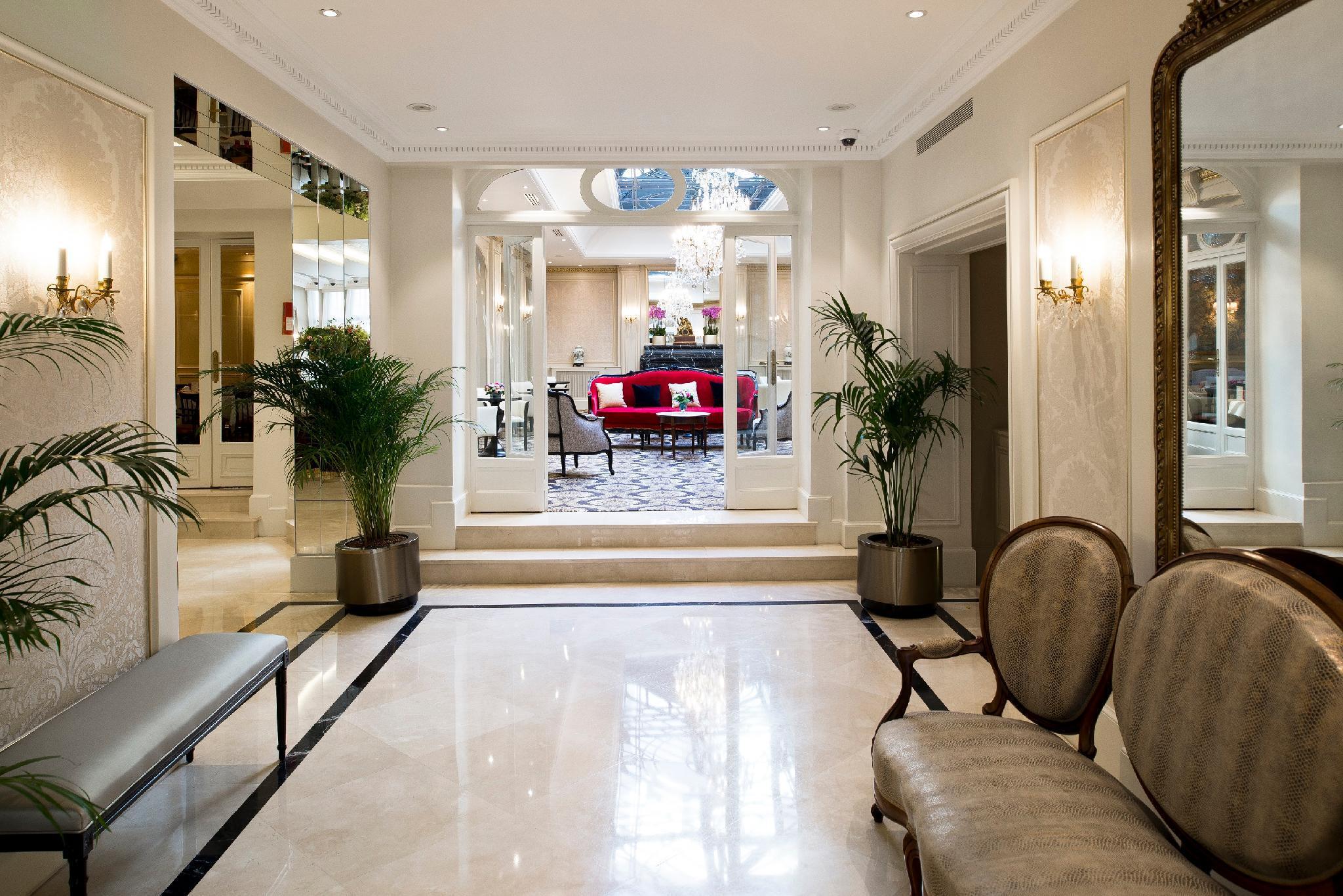 Saint-petersbourg Opera & Hotel Paris