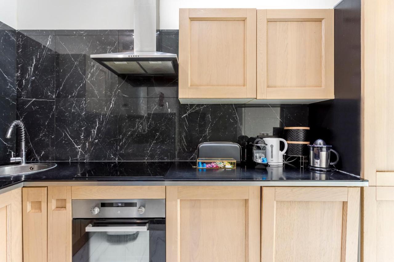 180 Eden, Luxury At Sacre Coeur Apartment Paris