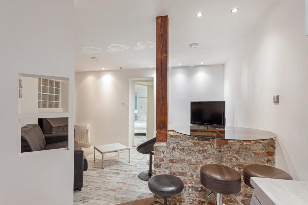 Apartment Bright 2 Bedroom In