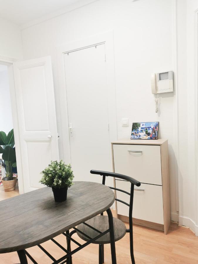 Studio Moderne, Lumineux Apartment Paris