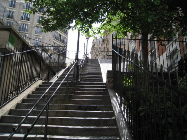 Quiet Hill Of Montmartre * Paris