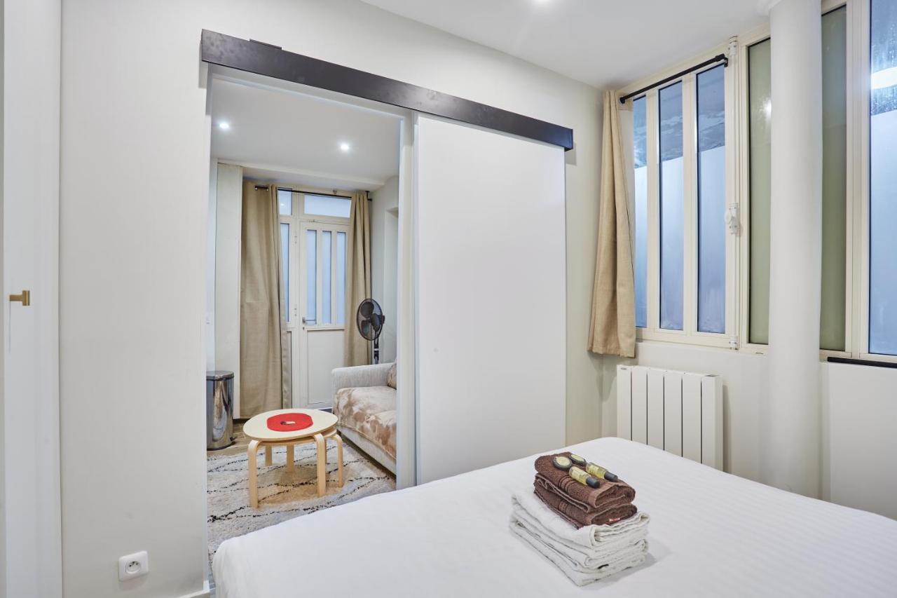 Rent A - Charon Apartment