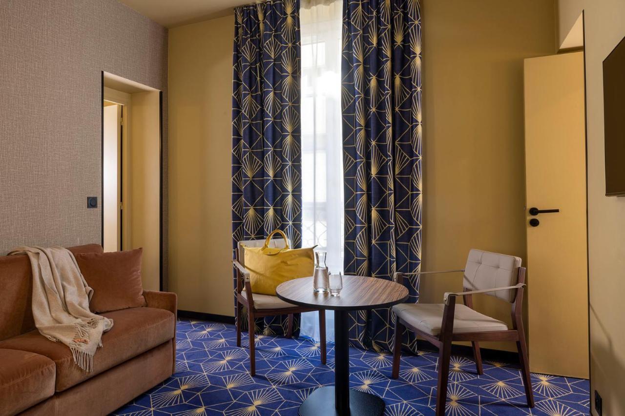 Hotel Le Rocroy Gare Du Nord 4*