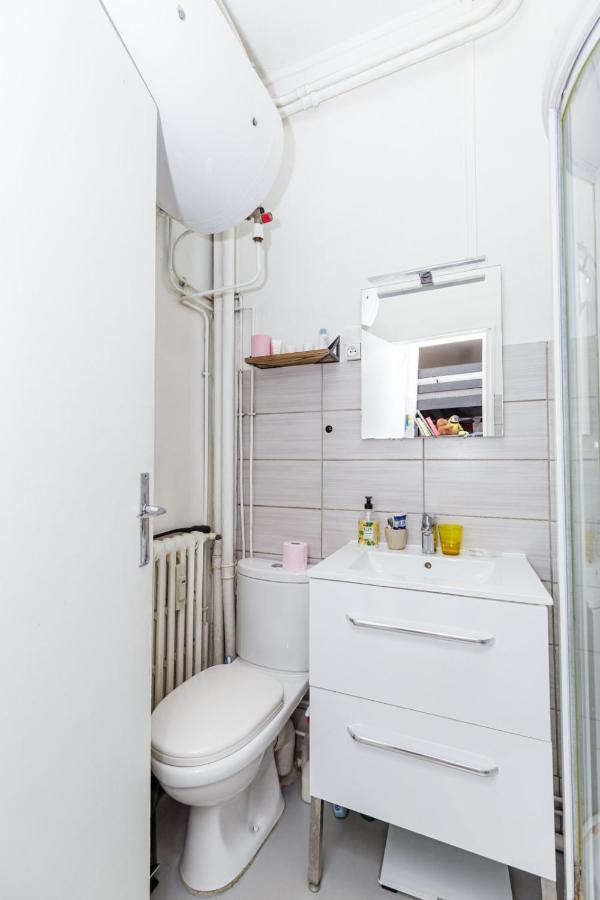 Equipped Studio Near The Montparnasse Tower Apartment