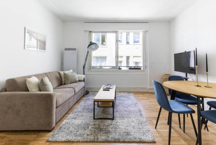 Appartement 26 Montaigne/place De L’alma : Beautiful 4p *