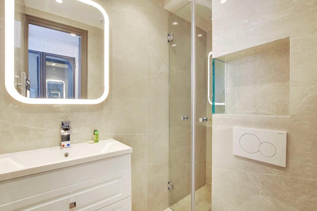 Apartment Magnifique - 2br - 6p - Place De L'etoile *
