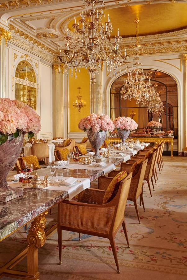 Plaza Athénée - Dorchester Collection Hotel