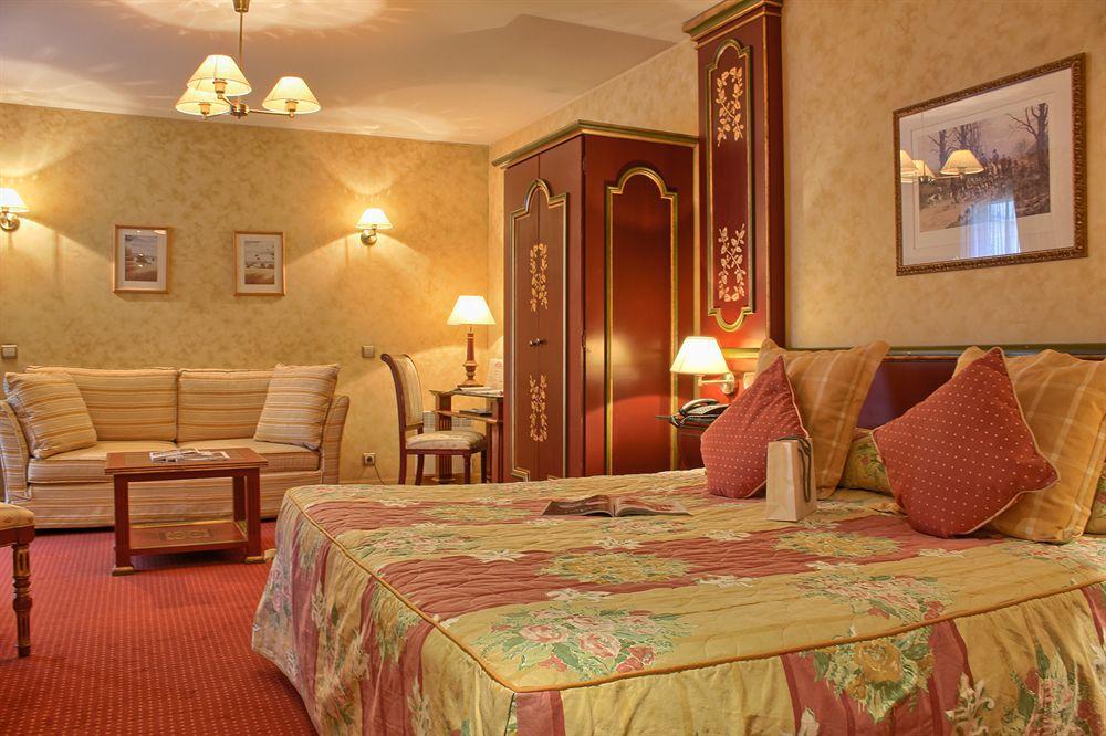 Beaumarchais 4*