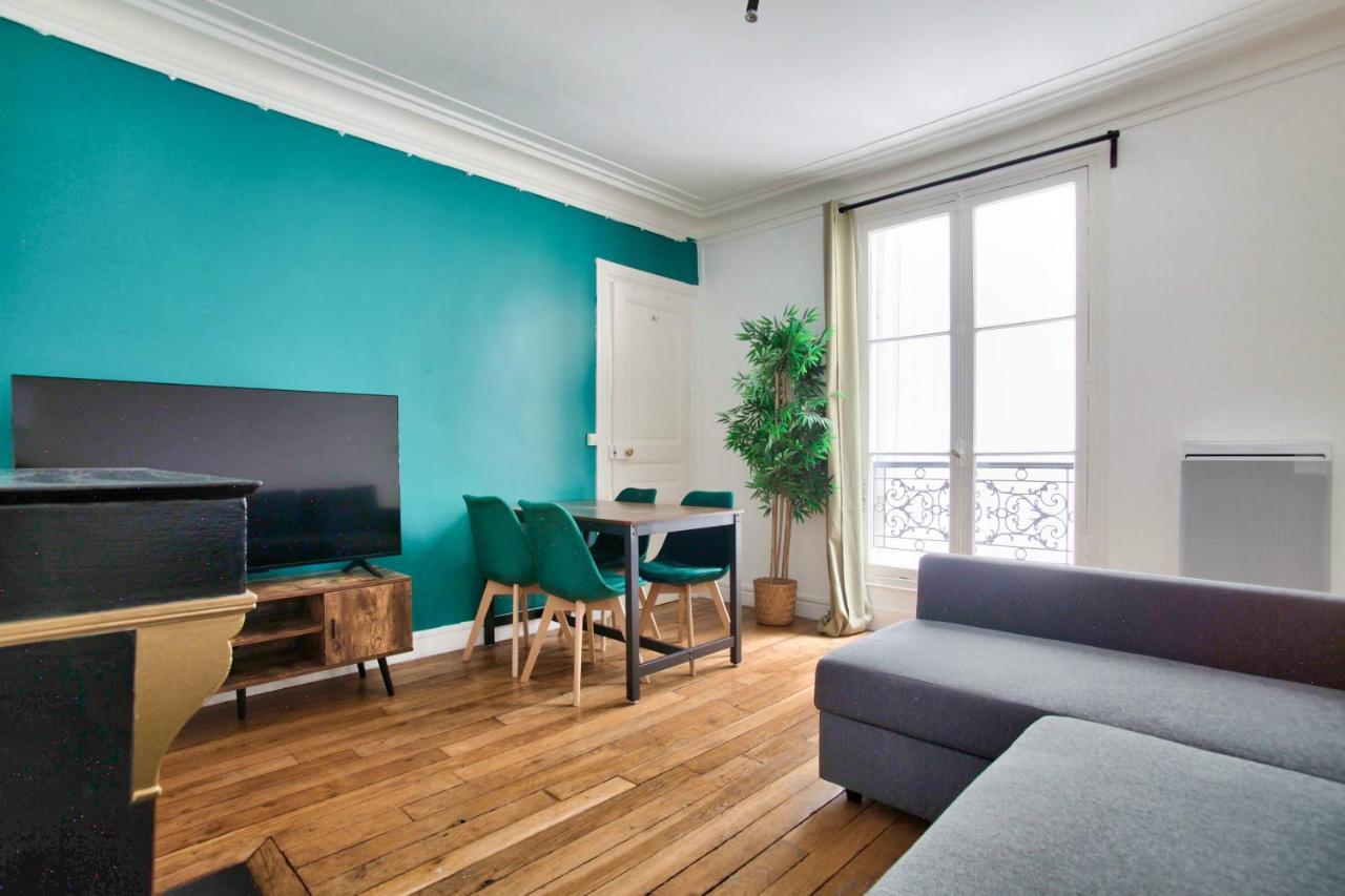 Luxurious 1 Bedroom Notre Dame De Monge Free Netflix Appartement