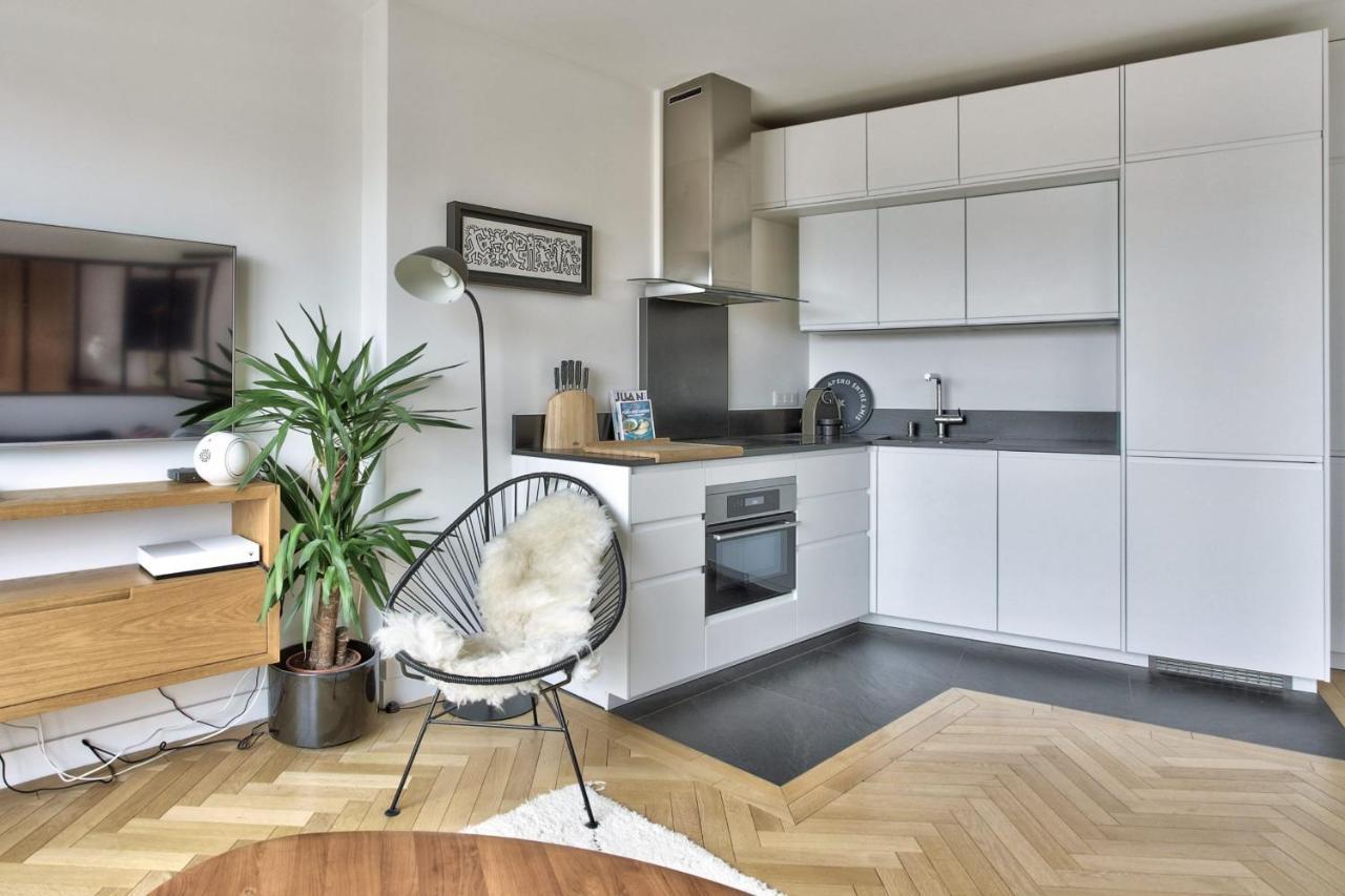 Doumer Et Son Balcon - Welkeys Appartement *