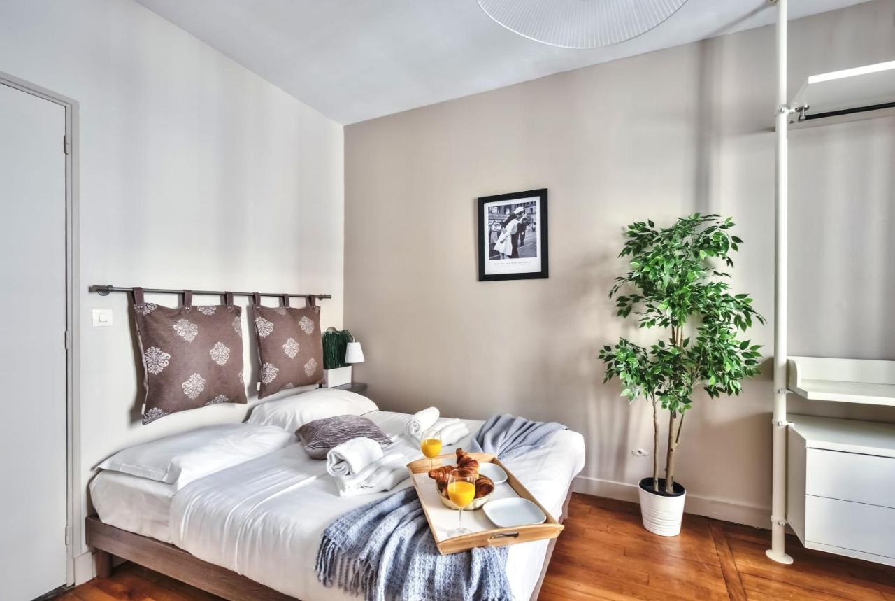 Apartment Family In Paris