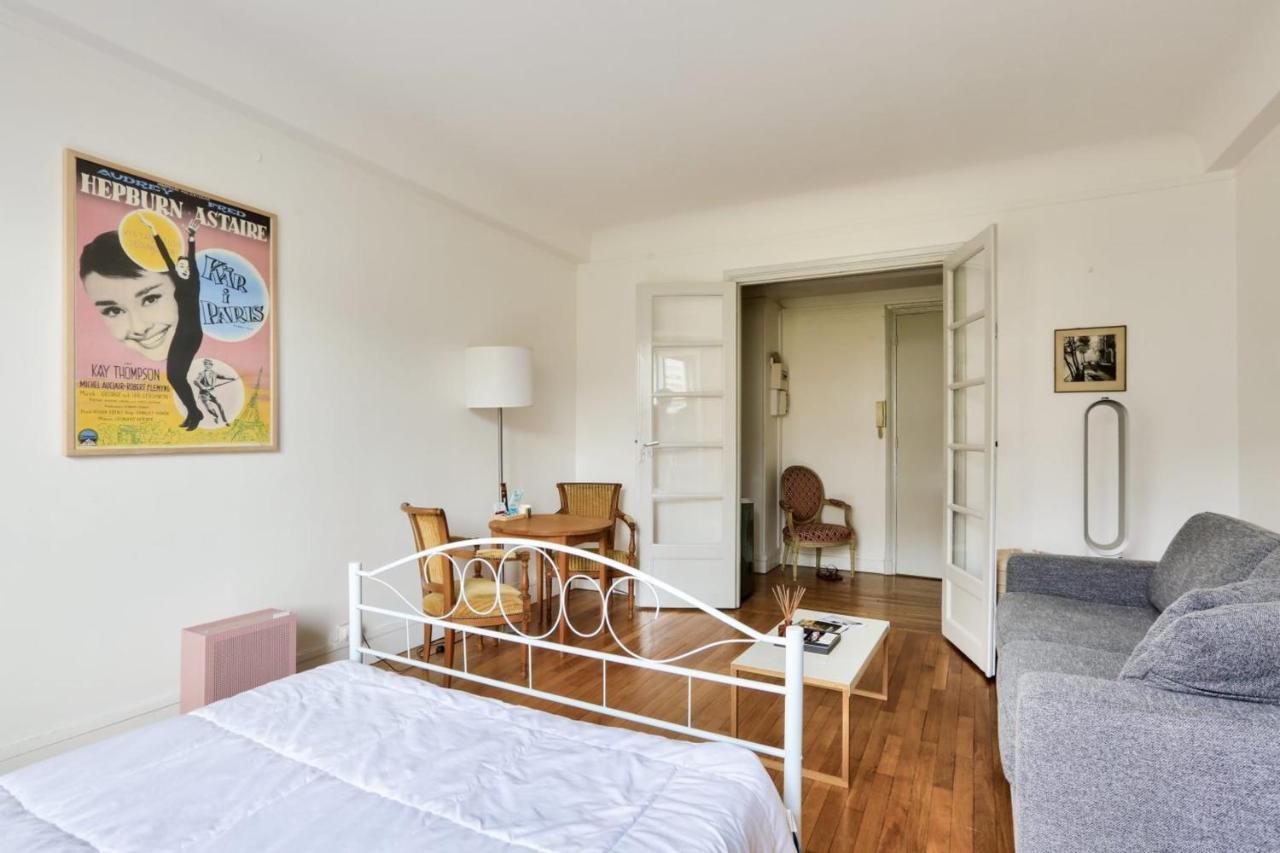 Apartment Bright For 4 Near The Eiffel Tower Paris