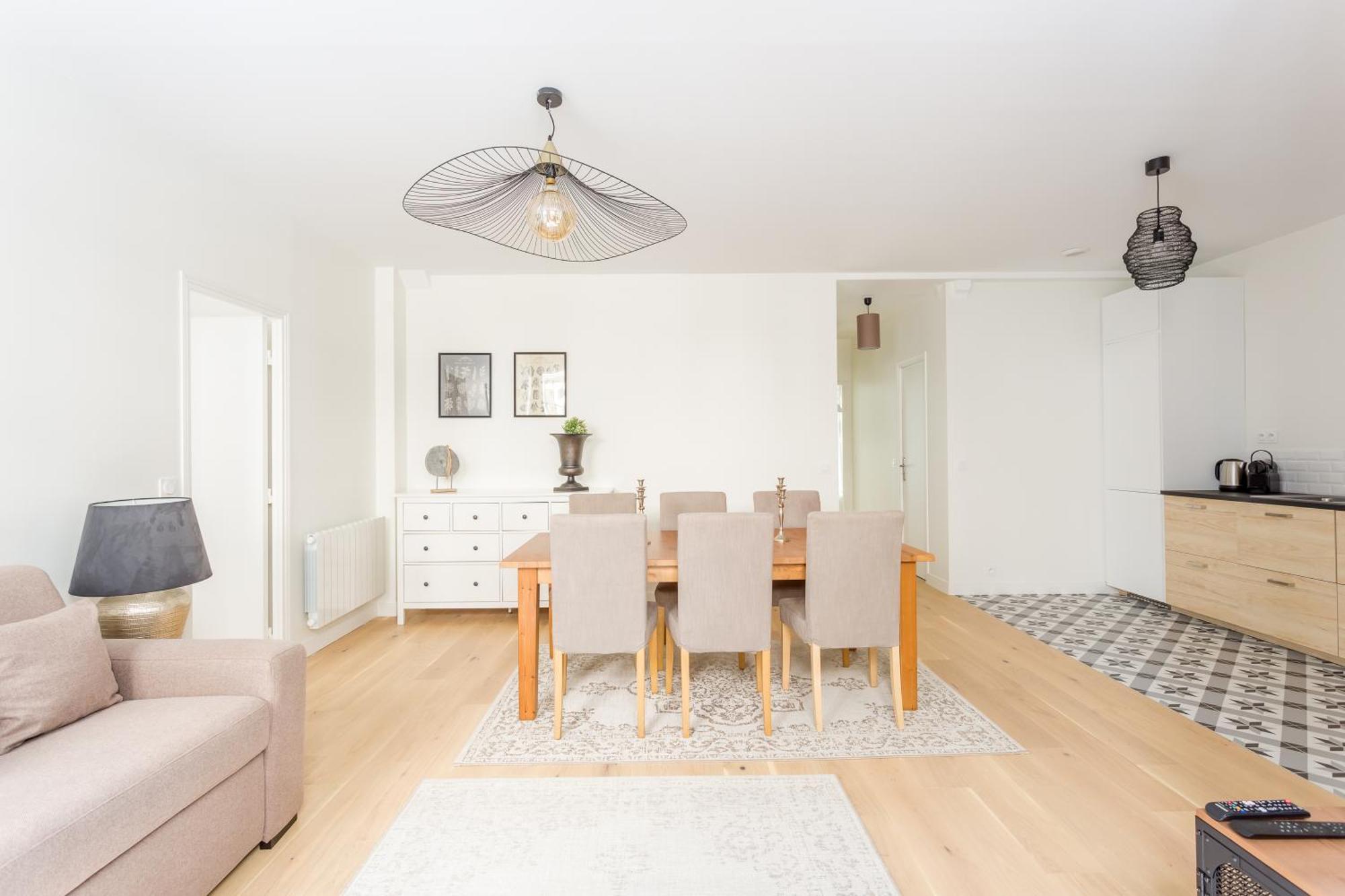 Croissants Et Confitures Appartement