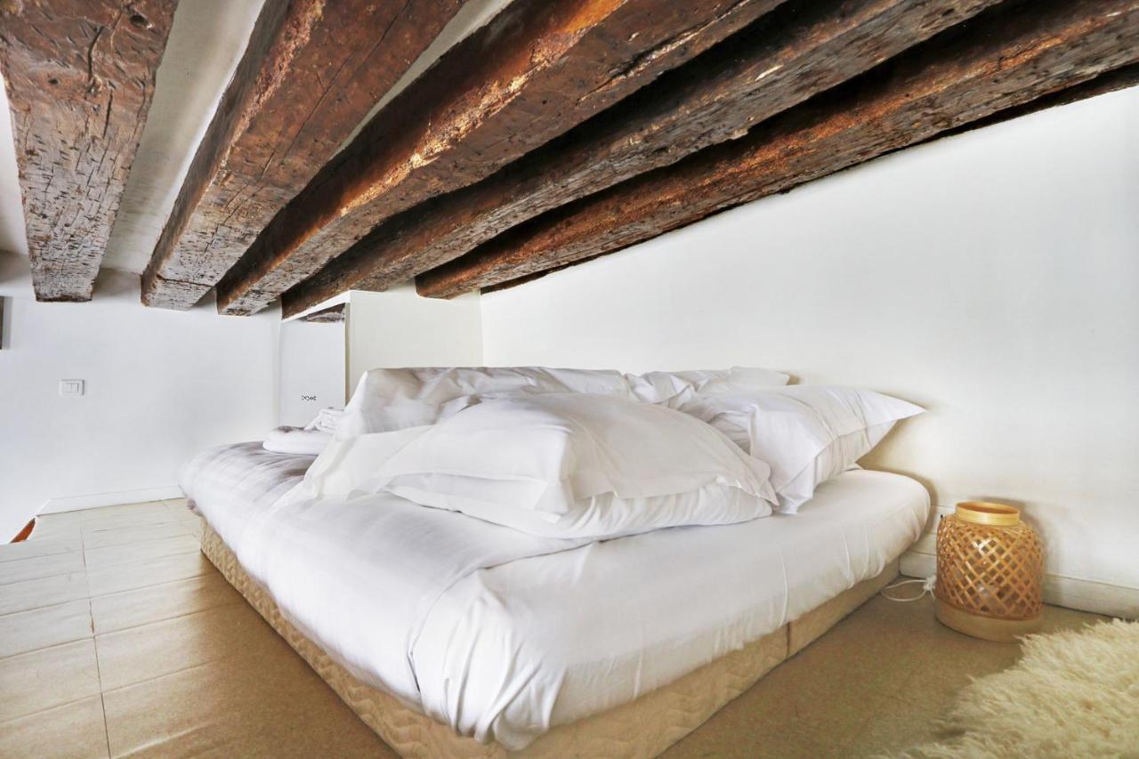 Apartment Pick A Flat's In De - Rue De La Verrerie Paris