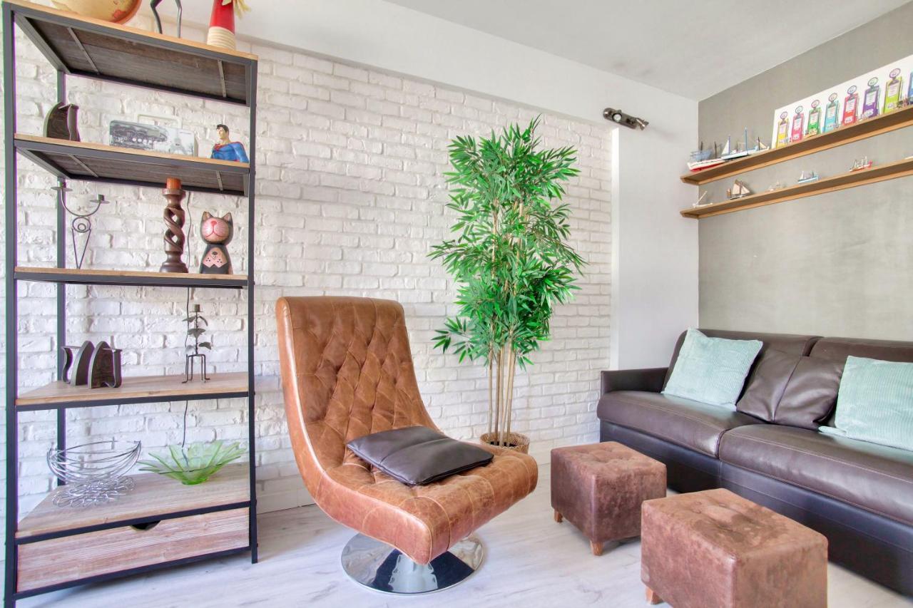 Luxurious Republique Pierre Levé Free Netflix Appartement