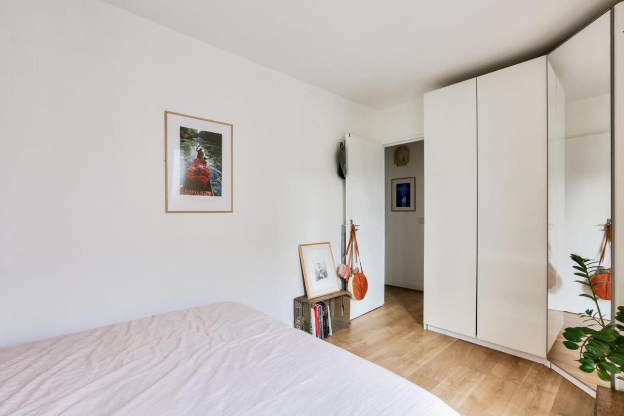 Bright For 4 With Balcony Apartment *