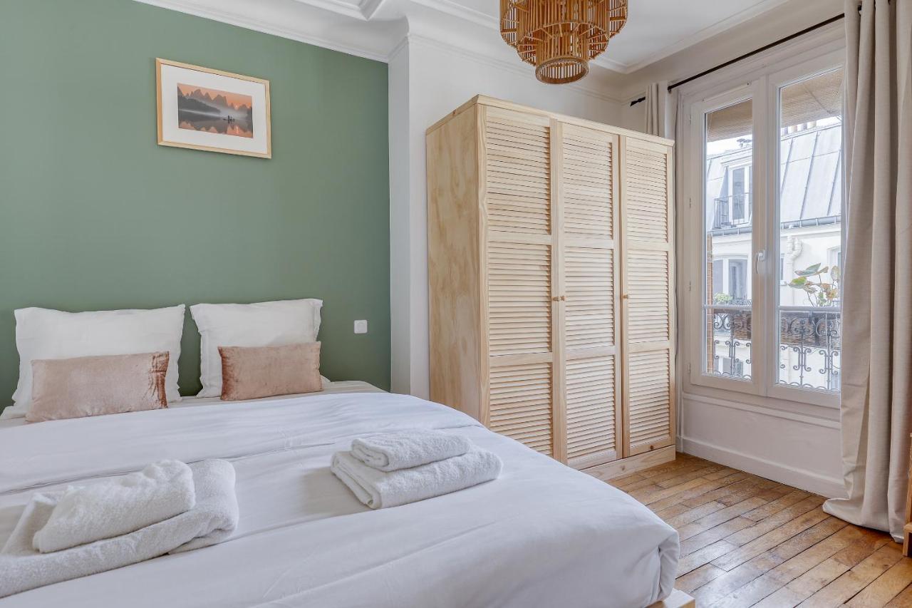 Superb Branded New Flat Of 50sqm -heart Of 9 * Paris
