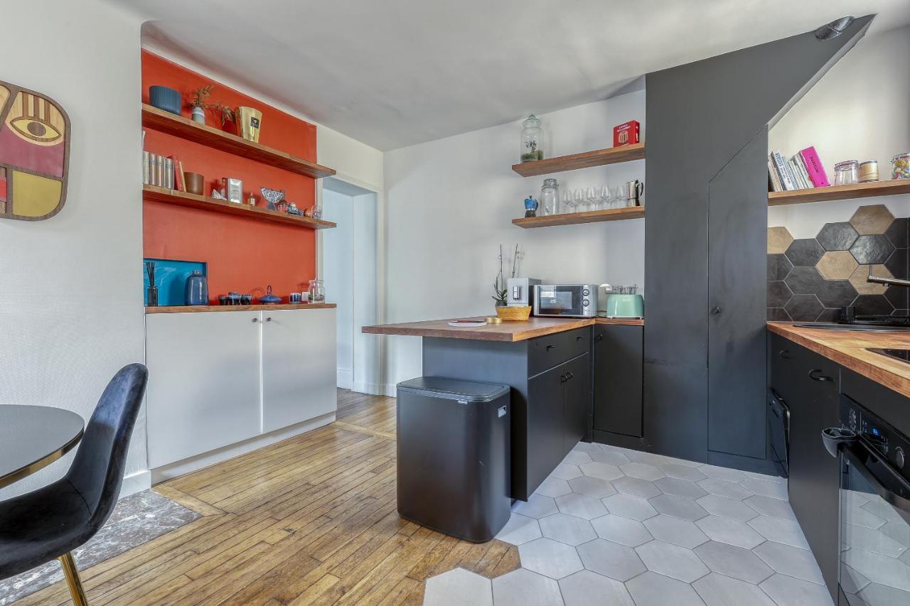 Superb Branded New Flat Of 50sqm -heart Of 9 Paris