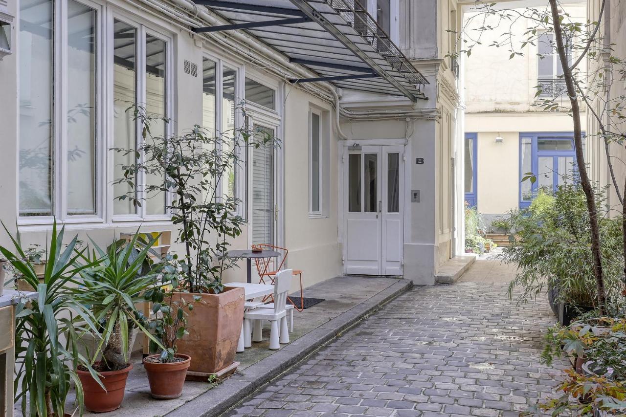 Superb Branded New Flat Of 50sqm -heart Of 9 Apartment Paris