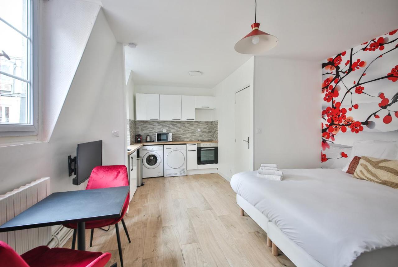 42#studio 2pers#sevres-lecourbe#necker Appartement Paris