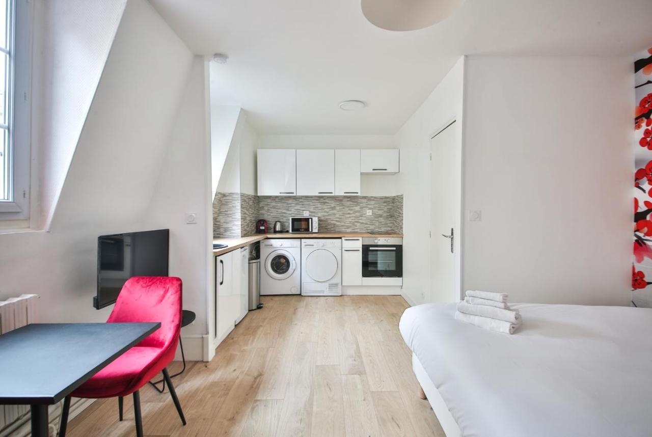 42#studio 2pers#sevres-lecourbe#necker Appartement