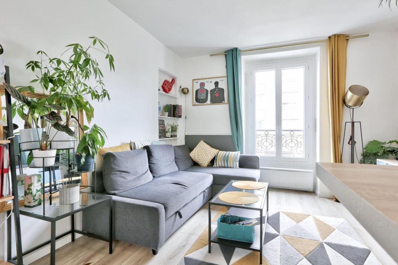 Bright For 4 People Apartment Paris
