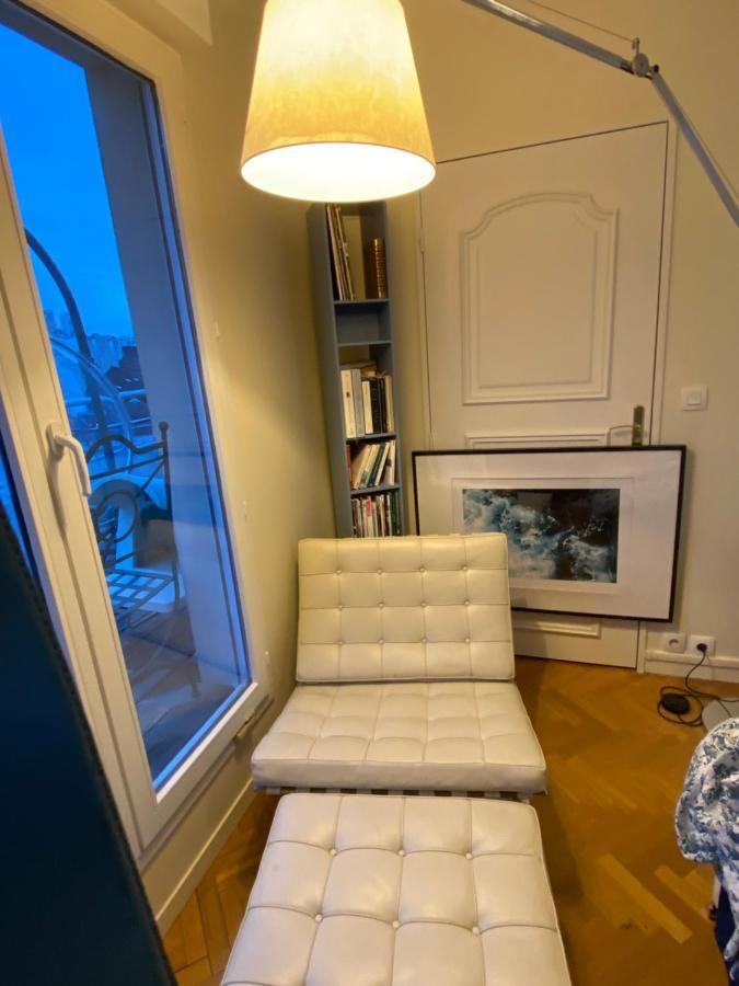 White Queen * Paris