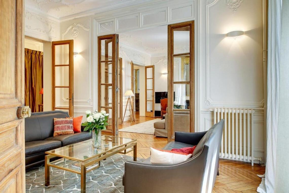 In A Great Location Close To The Eiffel Tower Apartment Paris