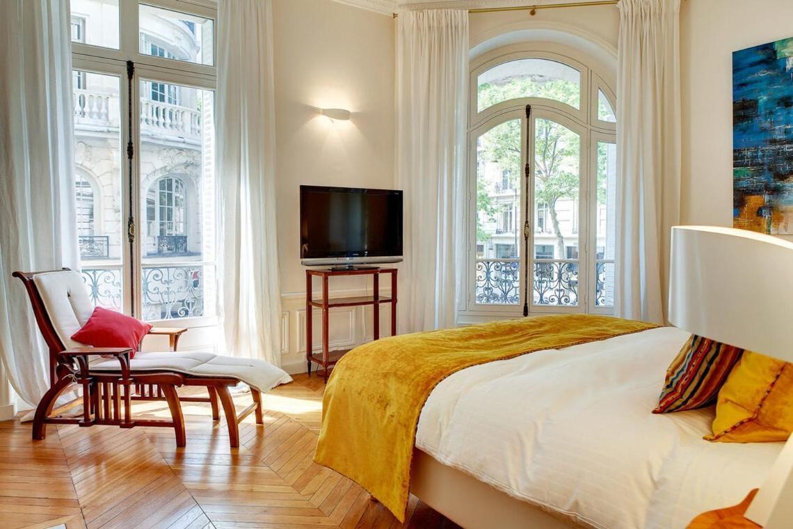 In A Great Location Close To The Eiffel Tower Appartement