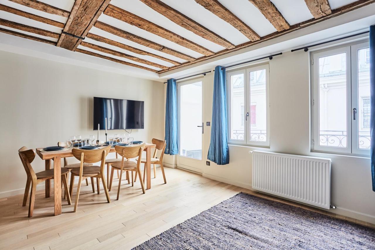 Center Of By Prestige Appartement Paris