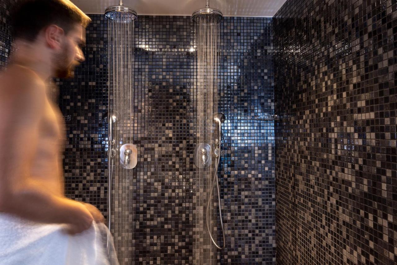 Whistler Hotel Paris