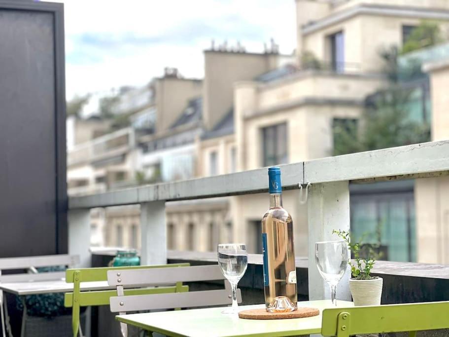Champs Elysees-belle Terrasse, Luxueux Apartment Paris
