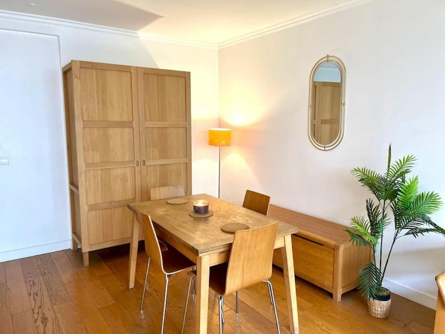 Apartment Champs Elysees-belle Terrasse, Luxueux *