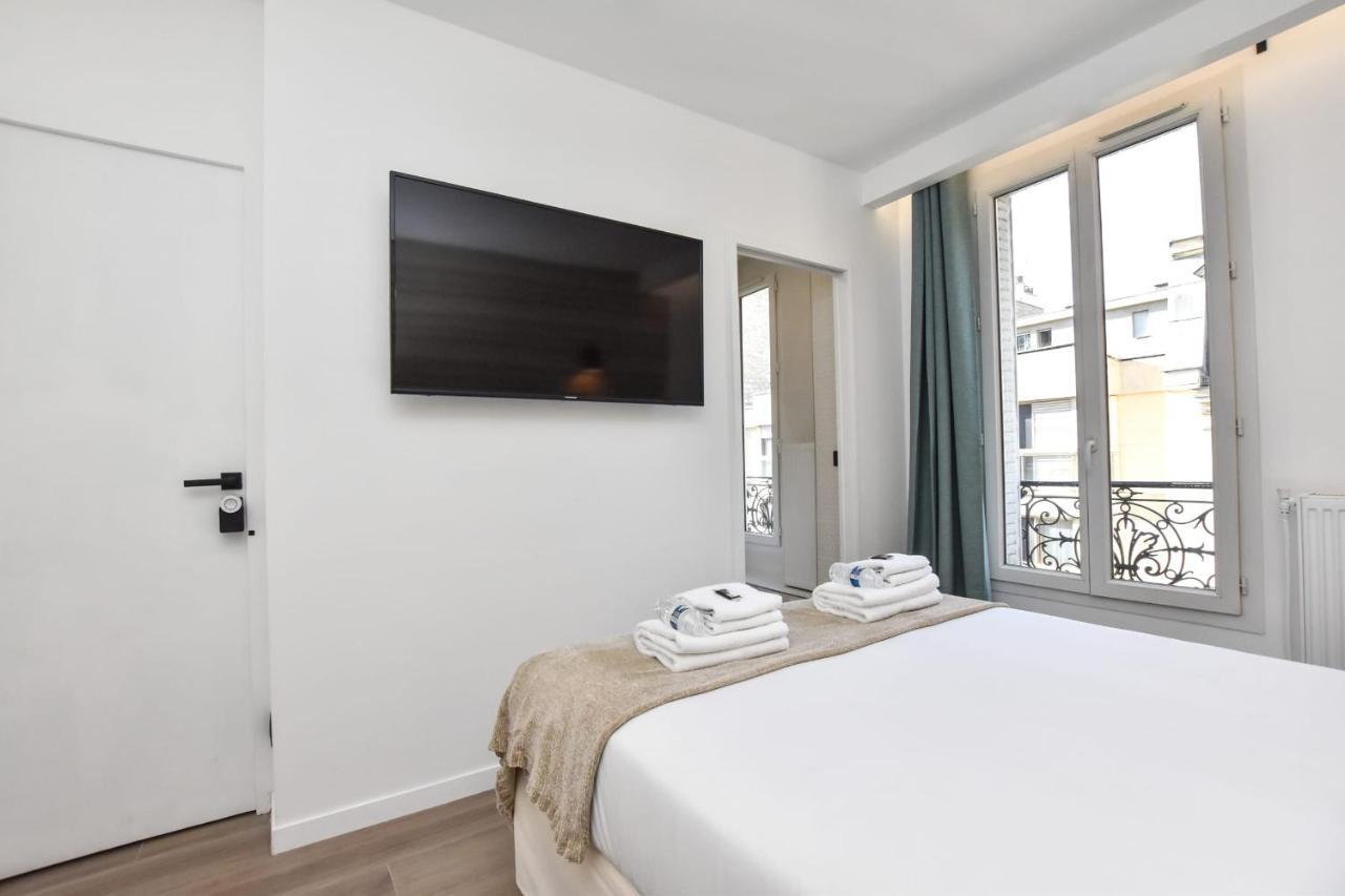 Cosy Bedroom - Tour Eiffel Champs De Mars 3a Apartment Paris