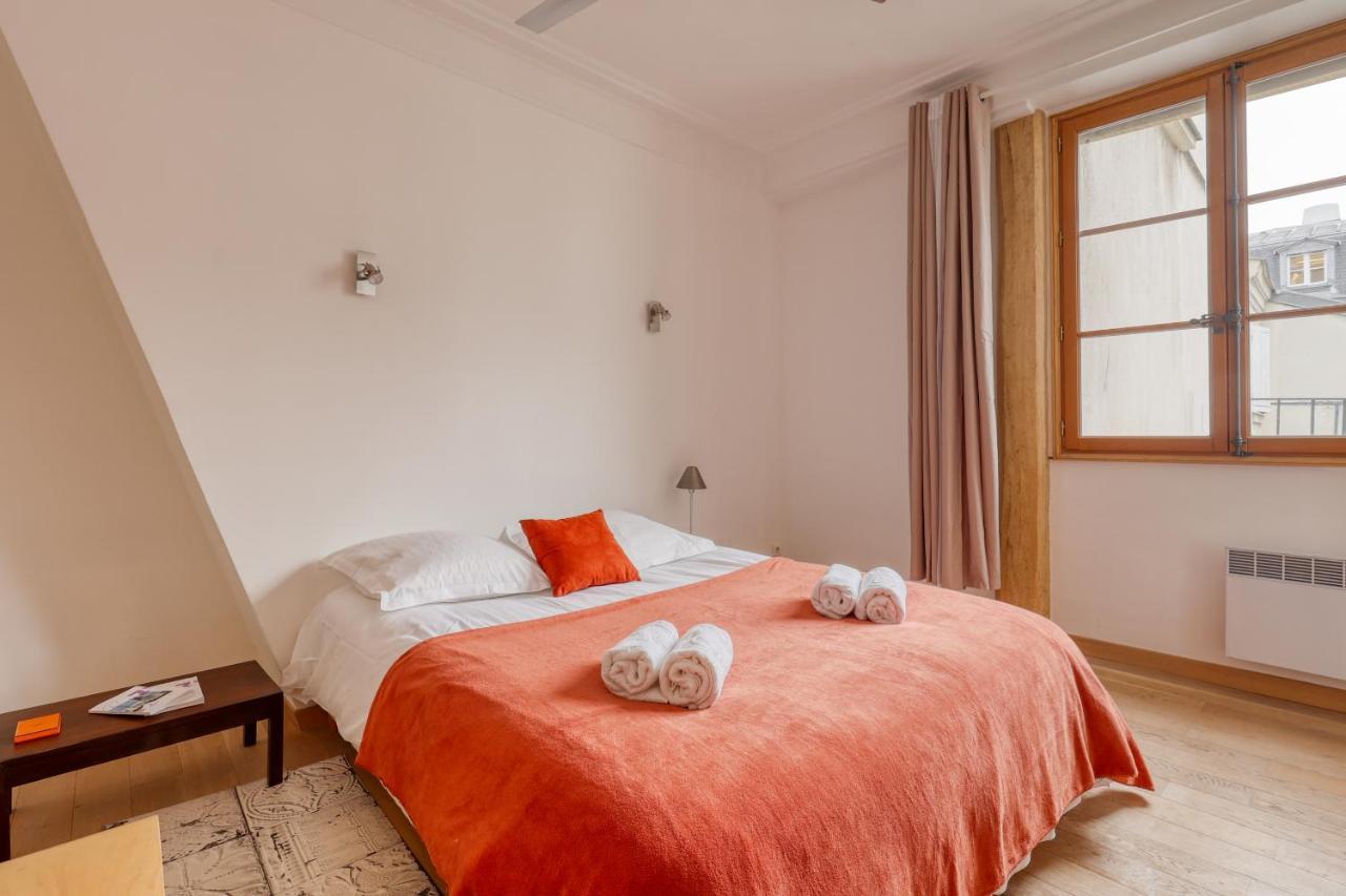 Bohemian & Authentic Parisian Flat - 07 Apartment Paris