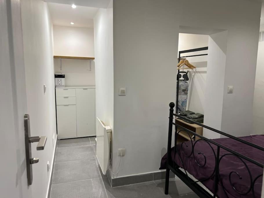 3 Pieces Au Calme Avec 1 Acces Independant Apartment Paris